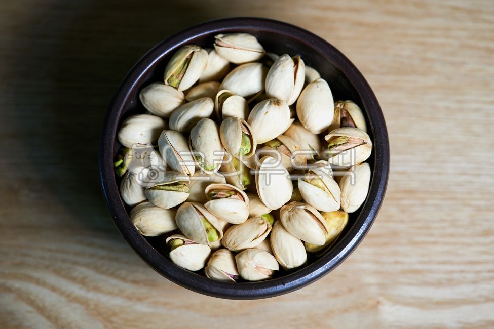 container,macro,walnut,nuts,pistachios,almond,bowl,food