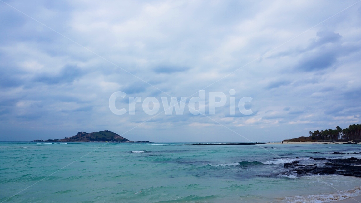 겨울바다,금녕해수욕장,제주도,제주도바다,협재해수욕장,금능,협재,겨울,흐린날씨,흐린바다,흐린날,섬,jeju,맑은,구름,자연,풍경,nature,landscape,land,땅,outdoors,옥외,water,물,sea,바다,ocean,대양,shoreline,해안선,coast,연안