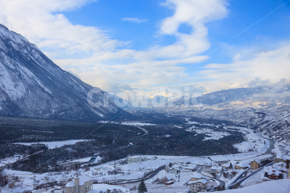 알프스산맥,스위스,겨울,눈,숲,구름,나무,겨울,계절,winter,season,자연,풍경,nature,landscape,시골,마을,country,rural,town,해외,외국,세계,foreign,oversea,world,세계자연풍경,해외자연풍경,외국자연풍경,world nature landscape,outdoors,옥외,mountain,산,mountain range,산맥,ice,빙