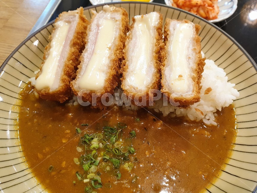 돈까스,치즈돈까스,일식,카레,카레돈까스,음식,식재료,요리,food,cook,meal,dishes,food reserves,일식,일본음식,일본요리,Japanese food,Japanese dishes,Japanese meal,Japanese cook