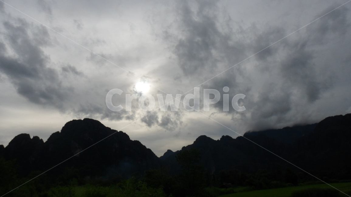 라오스,mountain,weather,nature,outdoors,mountainrange,구름,하늘