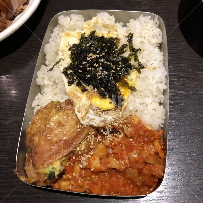 밥,계란후라이,김치,도시락,food,햄,ham