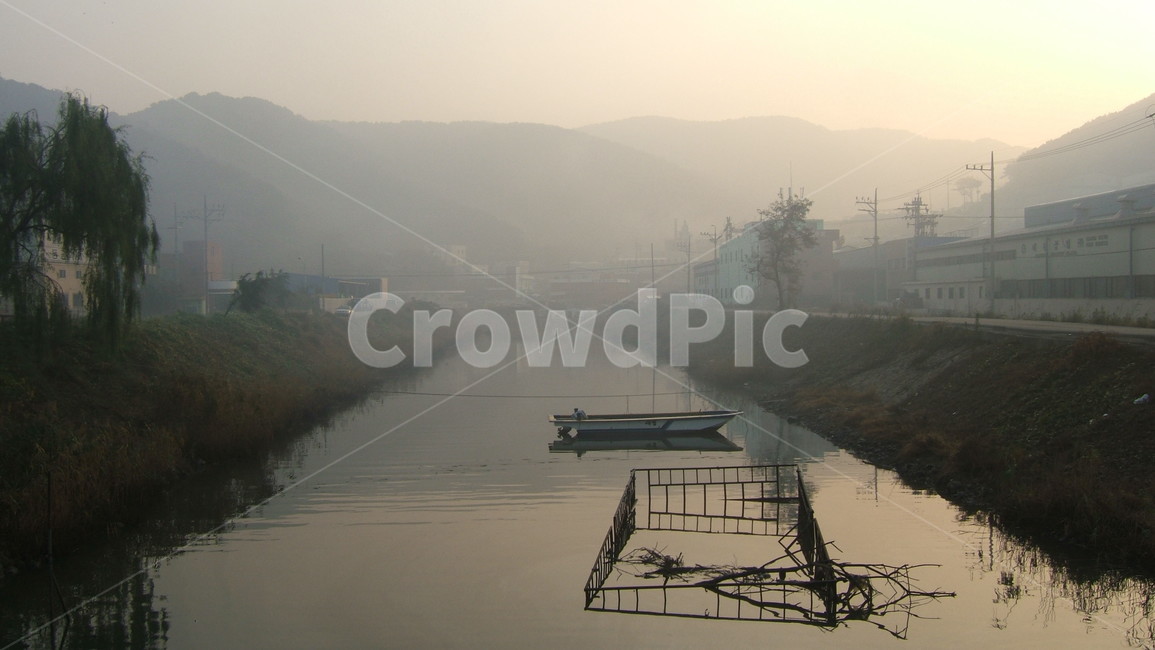 nature,자연,안개,시골,공장,강,river,새벽