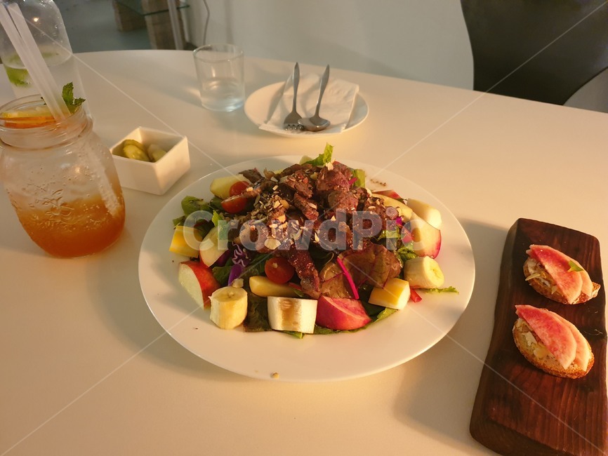 플레이팅,스테이크샐러드,샐러드,소고기샐러드,음식,food,감성사진