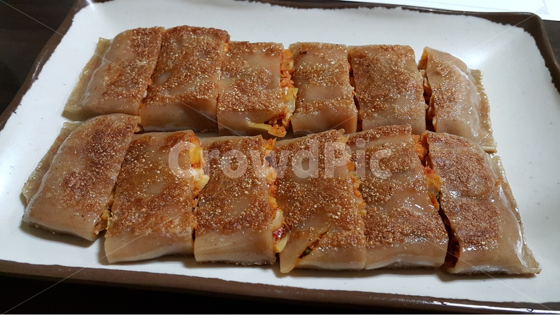 메밀전병,한국음식,한식,노릇노릇한,요리,음식,먹음직스러운,food,메밀,koreanfood,음식,식재료,요리,food,cook,meal,dishes,food reserves,한식,한국음식,한국요리,korean food,korean dishes,korean meal,korean cook