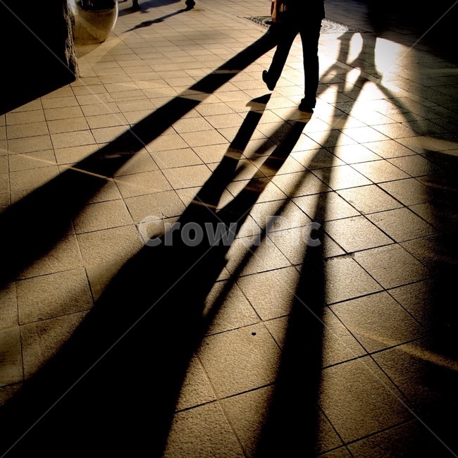 그림자,flooring,빛,도시,shadow,인물실루엣,사람실루엣,character silhouette,human silhouette