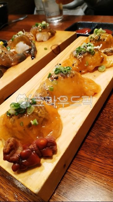 멍게초밥,간장새우,맛집,파,깨,sushi,Welshonion,Soysauceshrimp,Sesame,Seasquirt,famousrestaurant