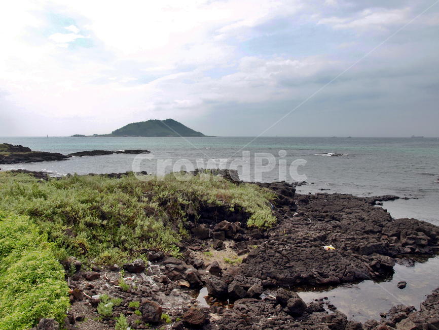 협재해수욕장,비양도,바다,제주,올레14코스,올레길,해변,자연,풍경,nature,landscape,한국자연풍경,한국자연경관,korea nature landscape,제주도,jeju,jeju island,outdoors,옥외,land,땅,ocean,대양,water,물,sea,shoreline,해안선,promontory,곶