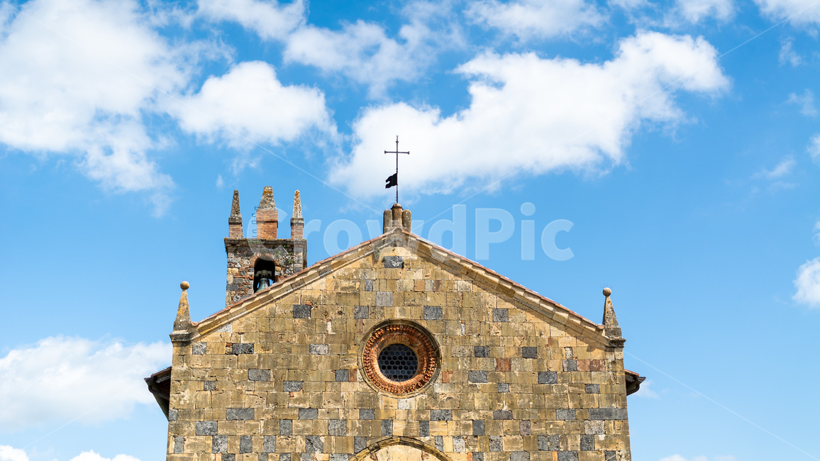 몬테리조니,monteriggioni,산타마리아성당,이탈리아,하늘,구름,성당,italy,italia,sky,이태리