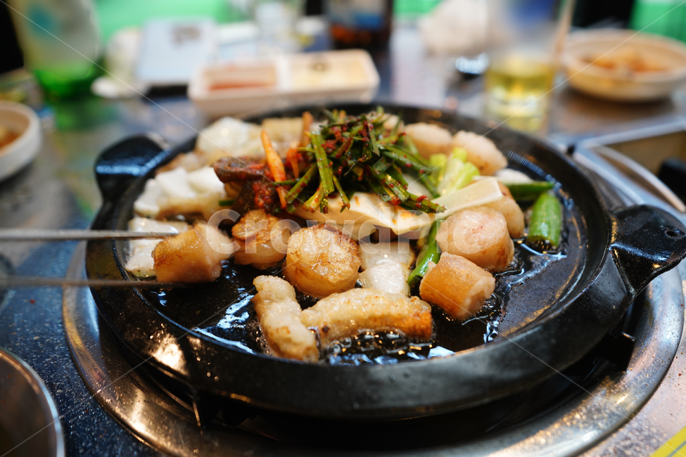 술안주,막창,곱창,염통,대창,소,육식,육류,먹방,음식,부추,안주,불판,술자리,모임,푸드,음식,식재료,요리,food,cook,meal,dishes,food reserves,육류,고기,meat