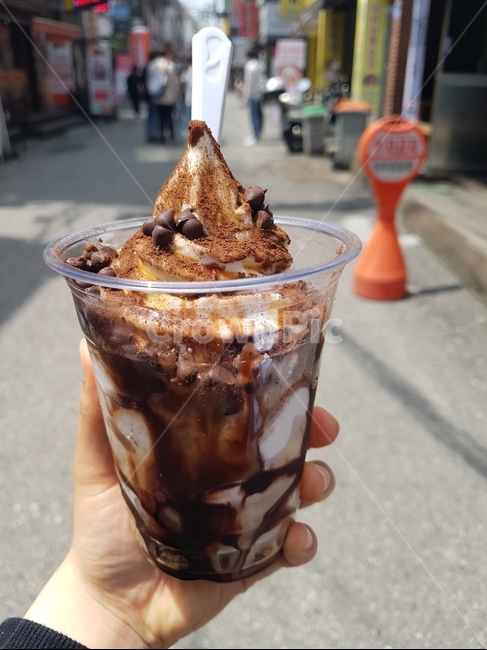 아이스크림,소프트아이스크림,초코아이스크림,icecream,바닐라,음식,식재료,요리,food,cook,meal,dishes,food reserves,디저트,간식,후식,dessert,snack