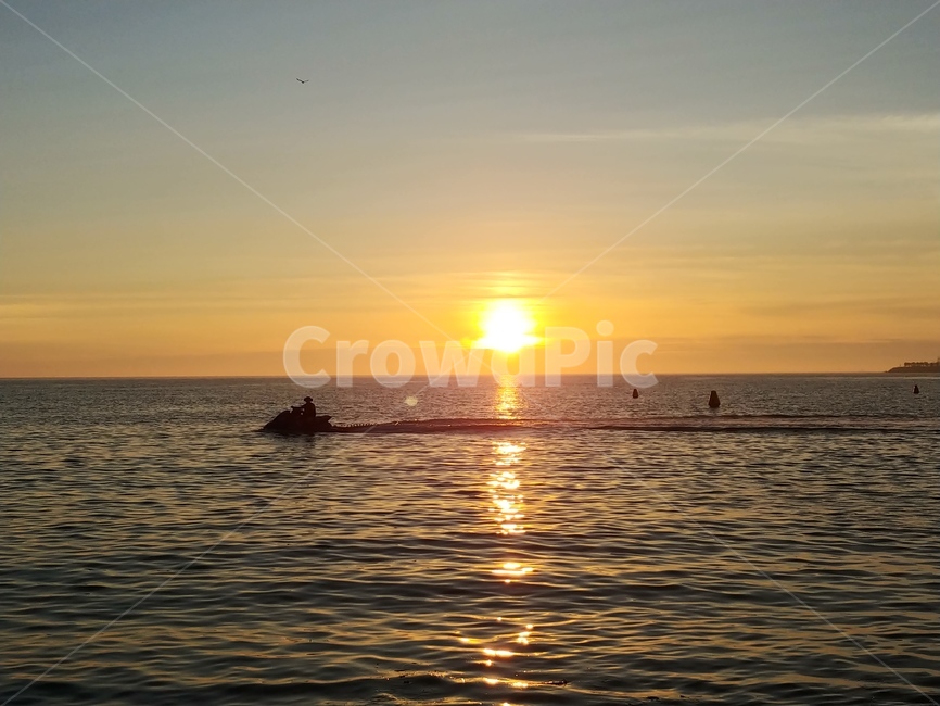 바다,을왕리,여름,일몰,노을,해수욕장,을왕리해수욕장,sea,beach,summer,모래사장,파도,해변,인천,인천바다,감성,풍경,배경,배경화면,빛비침,비침,그림자,고독한,잔잔한