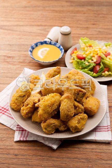 chicken,salad,Fried Chicken,fried food,fried chicken,food