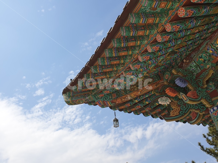 처마,한옥,하늘,지붕,한국,전통,한국전통,한국문화,korean traditional,korean culture,건축물,건물외관,exterior,building,structure,architecture,construction