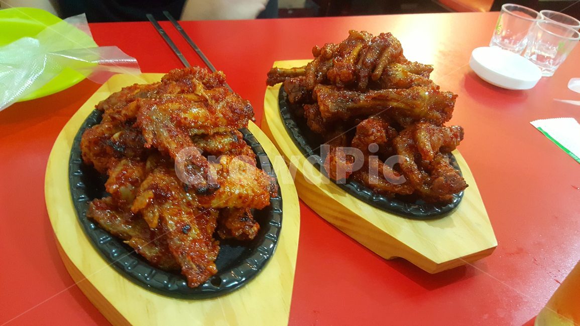 닭발,닭날개,치킨,닭,얼큰이,food
