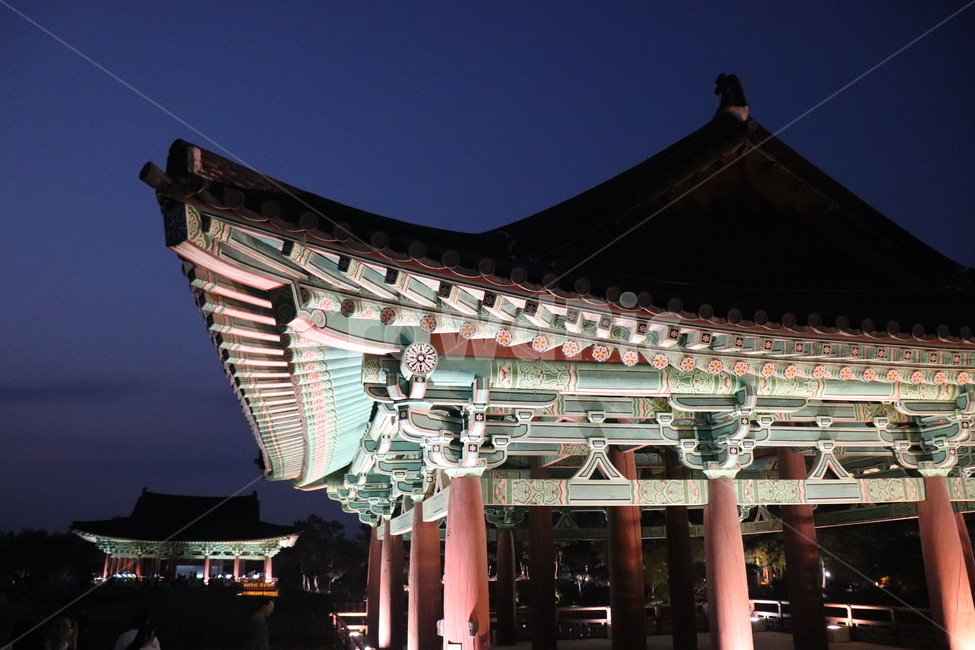 경주,안압지,동궁과월지,빛,한옥,light,전통,단청,야경,밤,풍경,nightscape,night,landscape,한국전통,한국문화,korean traditional,korean culture,랜드마크,landmark,tourist attraction,한국랜드마크,한국관광지,한국명소,korea landmark,korea tourist attraction,건축물,건물외관,exterior,building,structure,architecture,construction,건물