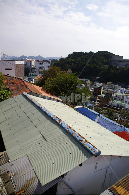 지붕,하늘,풍경,도시,구름,건물,시골,마을,풍경,landscape,country,rural,town,건축물,건물외관,exterior,building,structure,architecture,construction