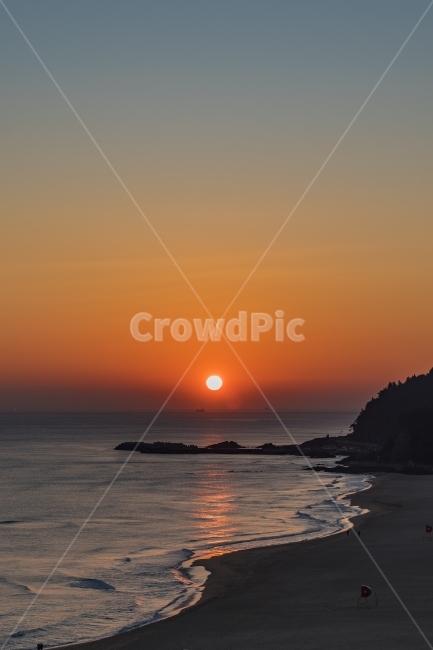 풍경,자연,일출,바다,태양,sea,nature,wave,sunrise,자연,풍경,nature,landscape,해변,바다,beach,sea,색깔,색상,색채,색감,color sense,color sensitivity,feeling of color,outdoors,옥외