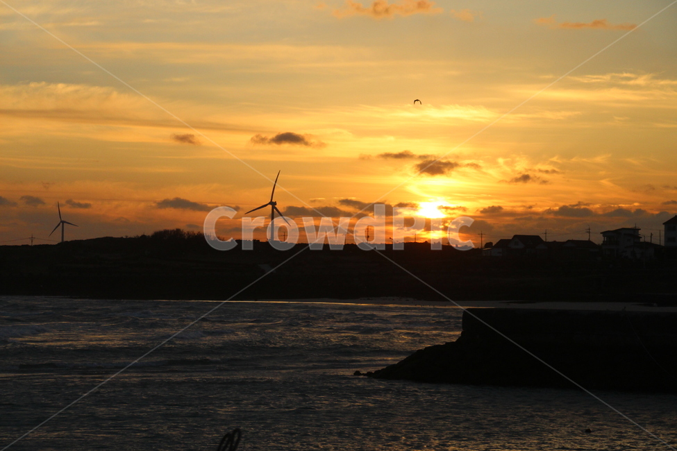 석양,노을,하늘,황혼,풍경,해안도로,풍력발전,풍력발전소,sunset,sun,sky,ocean,제주도,nature,자연,제주해안도로,월정리,outdoors,옥외,붉은하늘,redsky,일몰