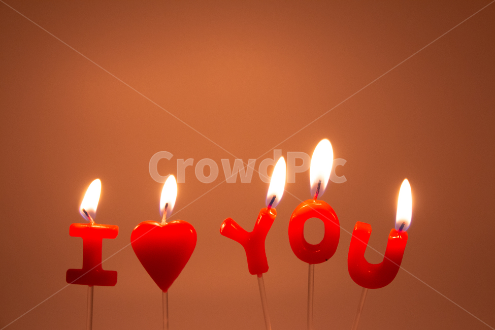 성냥,초,하트,기념,촛불,♥,iloveyou,you,i,heart,사람없음,컨셉,표현,느낌,분위기,빨강색,배경,기념일,불,캔들,연인,couple,축하,오브젝트,물건,양초,밤,커플,love,감정표현,기분,feeling,emotion,기념일,축하,anniversary,congratulation,celebrate,celebration