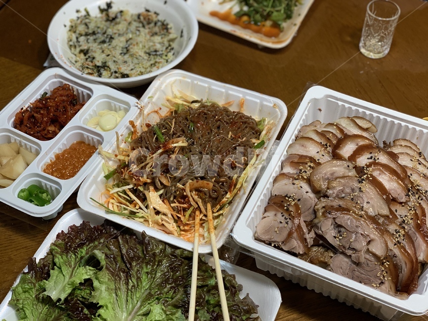 food,음식,meal,식사,족발,야식,snack,night,막국수,족발세트,음식,식재료,요리,food,cook,meal,dishes,food reserves
