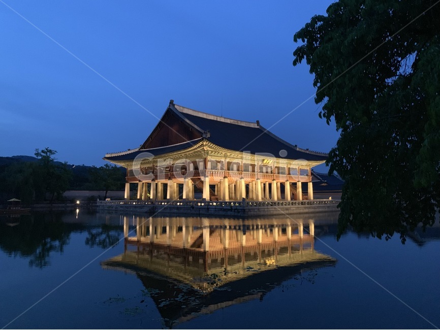경복궁,경회루,야경,축제,나들이,소풍,저녁,나무,궁궐,호수,전통,가옥,궁,한옥,palace,야경,밤,풍경,nightscape,night,landscape,한국전통,한국문화,korean traditional,korean culture,랜드마크,landmark,tourist attraction,한국랜드마크,한국관광지,한국명소,korea landmark,korea tourist attraction,architecture,건축물,building,건물