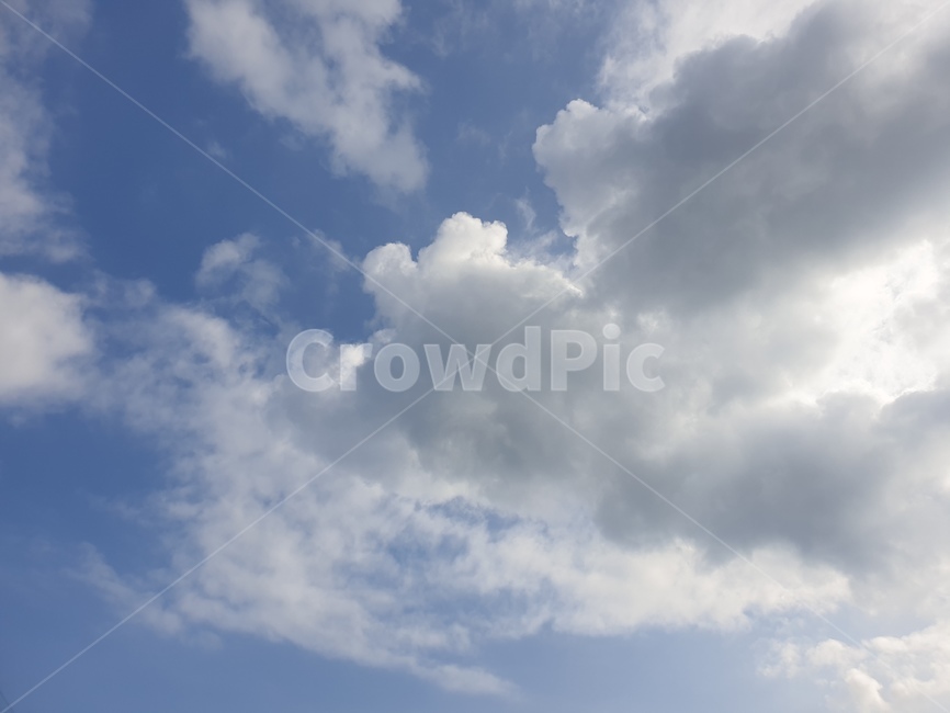 하늘,구룸,뭉개구름,맑은하늘,파란색,자연,풍경,nature,landscape,outdoors,옥외,azure sky,푸른 하늘,sky