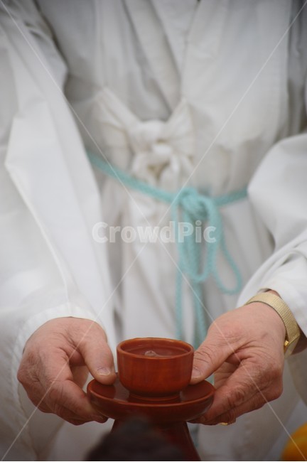 전통,행사,hand,손,human,제사,전통의식,사람,인간,person,한국전통,한국문화,korean traditional,korean culture,사람,인물,인간,human,person,신체일부,몸,body
