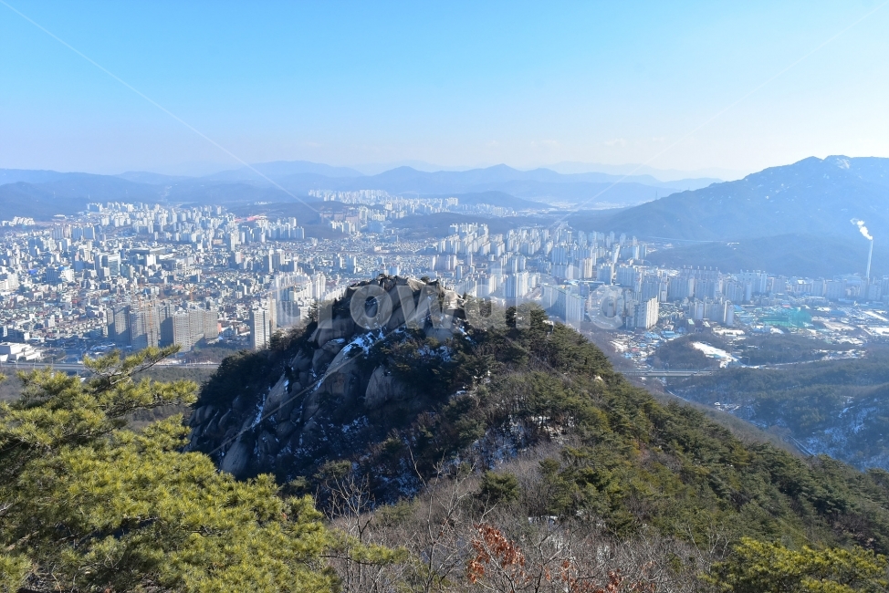 사패산,풍경,겨울,자연,눈,스포츠,선바위,보루,국립공원,회룡바위,갓바위,등산,산행,nature,snow,겨울풍경,느낌,아름다운,신비로운,경이로운,기암,바위,암봉,암릉,다큐,필,힐링,명산,landscape,winter,season,트레킹,100대명산,인기명산,조망,전망,바윗길,암릉길,명품송,소나무,한국자연풍경,한국자연경관,korea,북한산국립공원,Korea,National,Park,원도봉,겨울,계절,winter,season,자연,풍경,nature,landscape,한국자연풍경,한국자연경관,korea nature landscape,도시,city,한국도시풍경,한국도시경관,korea cityscape,경치,outdoors,옥외,scenery,slope,경사