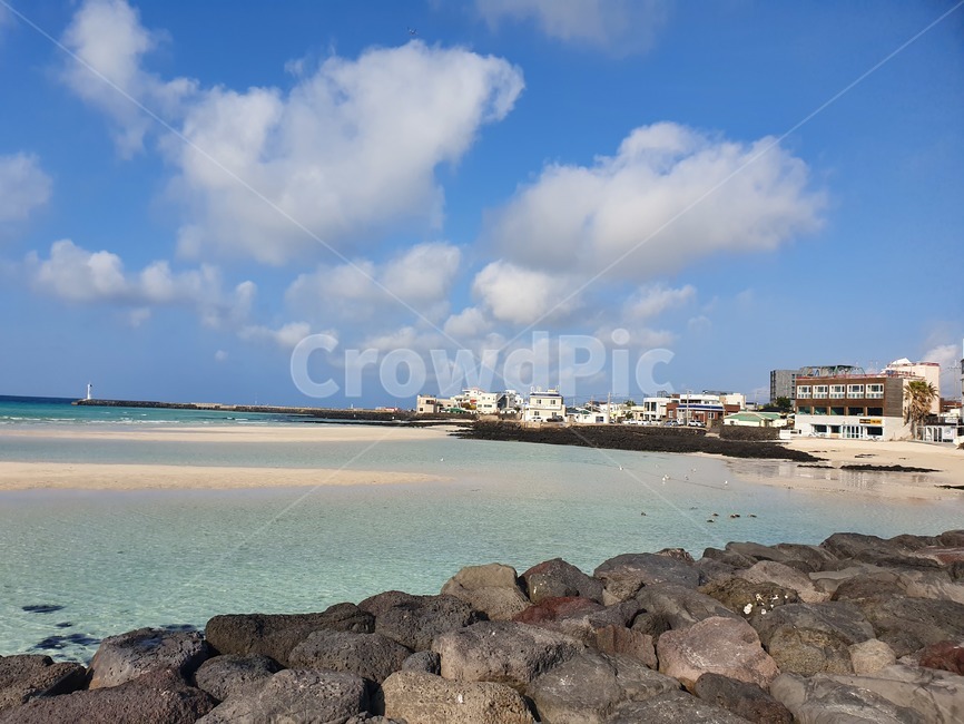 제주도,협재해수욕장,제주도하늘,제주도바다,바다,에메랄드바다,에메랄드빛바다,푸른하늘,맑은바다,자연,풍경,nature,landscape,한국자연풍경,한국자연경관,korea nature landscape,해변,바다,beach,sea,제주도,jeju,jeju island,rubble,파편