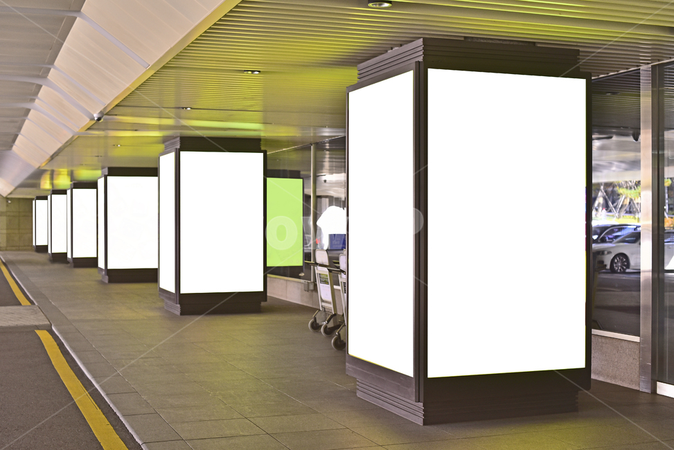 commercial,electronics,sign,screen,sign board,building,Mockup image,projection screen,town,metropolis,emptied,billboard,empty place,background,projectionscreen,frame,information board,blank,city,outdoor billboard,mokup,commercial billboard,advertisement,p