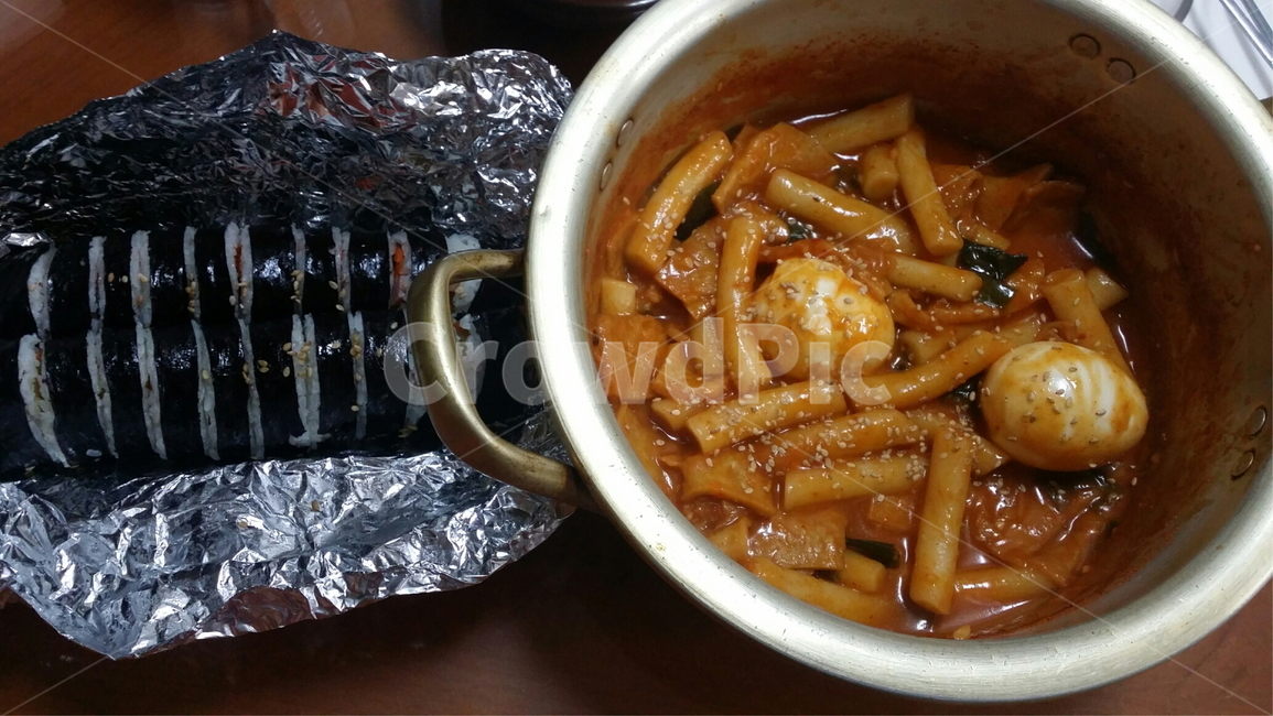 음식,김밥,떡볶이,분식,요리,국물,국물떡볶이,야채김밥,분식집,음식,식재료,요리,food,cook,meal,dishes,food reserves,한식,한국음식,한국요리,korean food,korean dishes,korean meal,korean cook