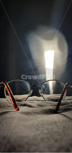 accessory,종범,accessories,부속품,glasses,안경,sunglasses,색안경,사물,물건,오브젝트,thing,object,matter