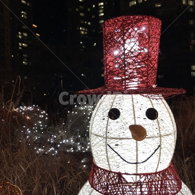 눈사람,겨울,눈사람조명,조명,귀여움,lamp,snowman,snowmanlamp,겨울,계절,winter,season,조각상,동상,석상,조형물,statue,bronze statue,stone statue