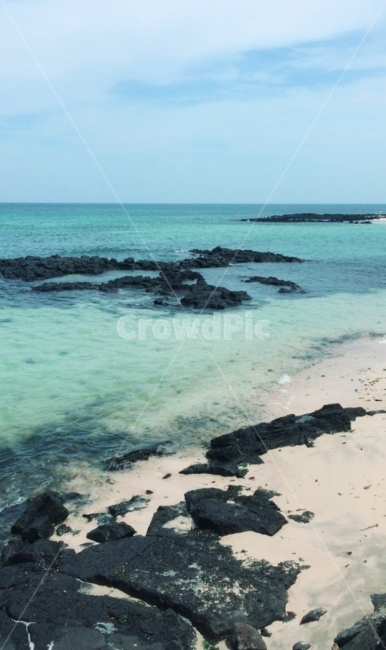 제주도,바다,현무암,하늘,모래,해변,해수욕장,여행,가족여행,힐링,경치,푸른,세화해수욕장,자연,풍경,nature,landscape,한국자연풍경,한국자연경관,korea nature landscape,제주도,jeju,jeju island,water,물,shoreline,해안선,land,땅,outdoors,옥외,sea,ocean,대양,beach,바닷가,coast,연안