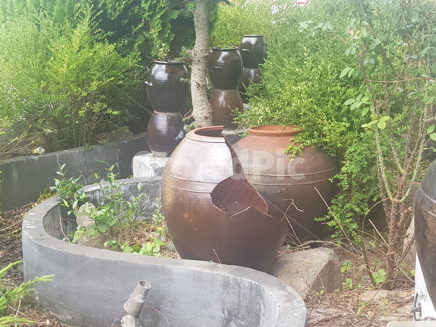 항아리,깨진항아리,jar,장독대,작품,깨진장독대,한국전통,한국문화,korean traditional,korean culture