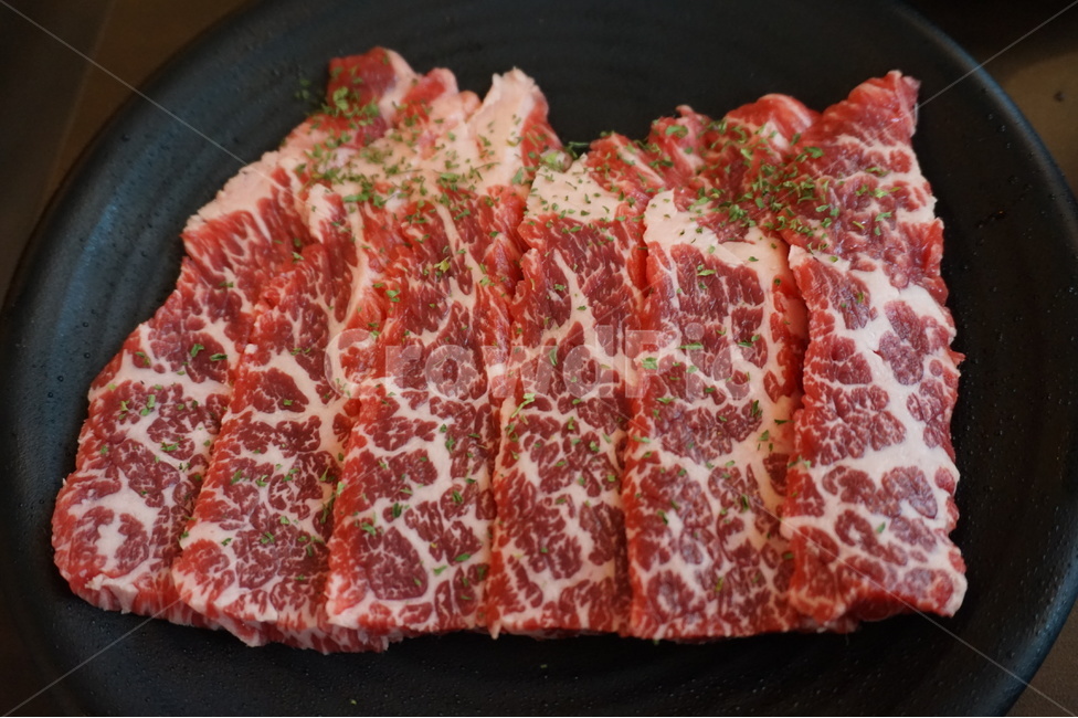 소고기,핏빛,마블링,빨간색,고기,다이어트,단백질,건강,외식,안주,먹방,술자리,먹거리,푸드,음식,육류,생고기,식재료,food,cook,meal,dishes,meat,한국음식,한국요리,koreanfood,koreandishes,쇠고기,신선한,식품,와규,국내산,요리,한우고기,한우,음식,식재료,요리,food,cook,meal,dishes,food reserves,육류,고기,meat