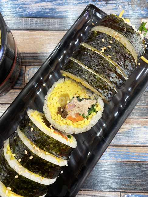 김밥,소풍,한식,도시락,집밥,음식,한국음식,한국요리,분식,참치김밥,계란,김,밥,koreanfood,koreanmeal,음식,식재료,요리,food,cook,meal,dishes,food reserves