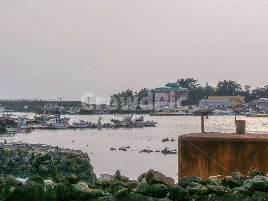 port,ship,boat,배,어선,항구,바다,해안가,어촌