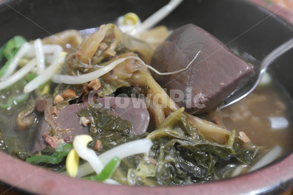 해장국,선지해장국,노포,오래된집,시래기,선지,음식,식재료,요리,food,cook,meal,dishes,food reserves,육류,고기,meat,한식,한국음식,한국요리,korean food,korean dishes,korean meal,korean cook