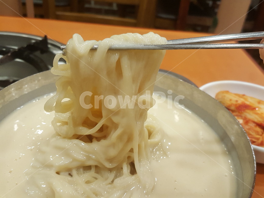 콩국수,여름국수,김치,콩국수와김치,서리태국수