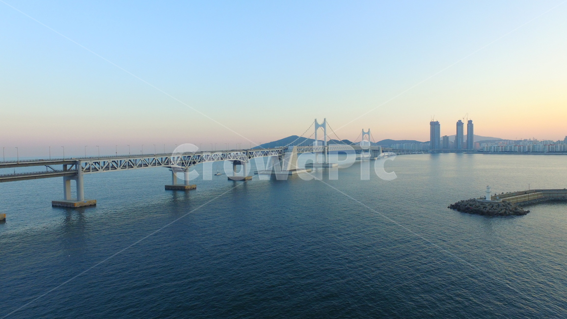 광안대교,풍경,바다,오션뷰,일몰,휴식,힐링,도시,풍경,city,landscape,한국도시풍경,한국도시경관,korea cityscape,boat,보트,transportation,교통,vehicle,차량,building,건물
