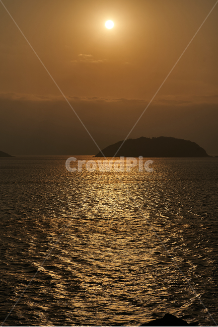 reflection,light,sunshine,landscape,water surface