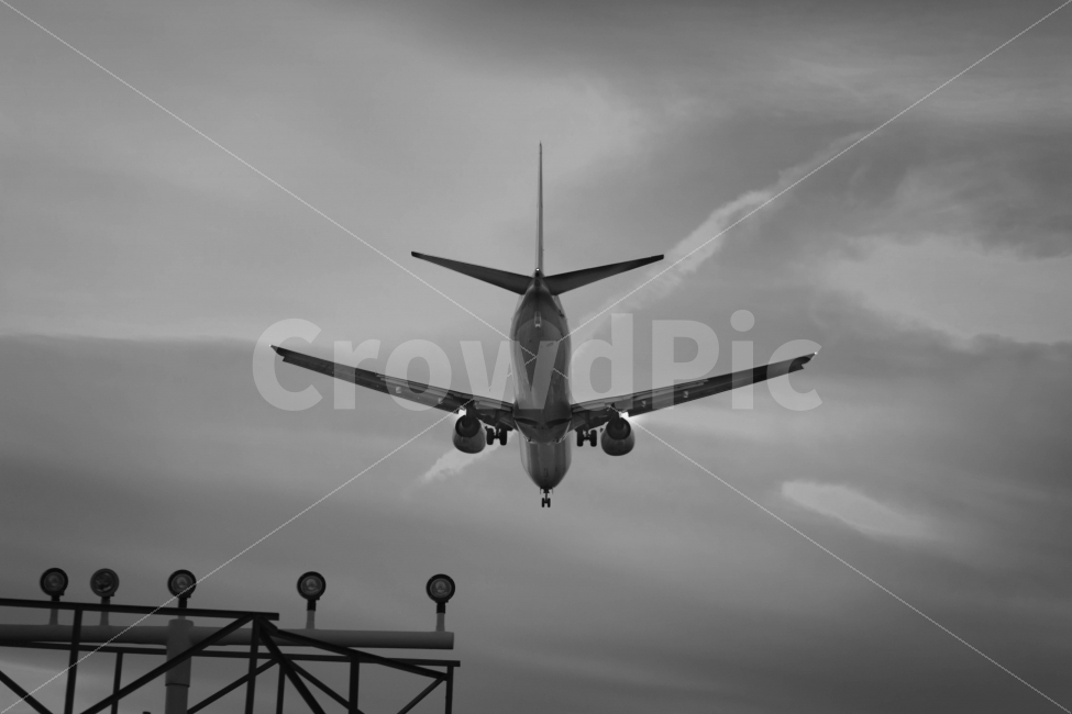 흑백사진,monochrome,비행기,airplane,항공기,aircraft,날다,비행,흑백,교통,교통수단,traffic,transportation,흑백,모노톤,monochrome,black and white