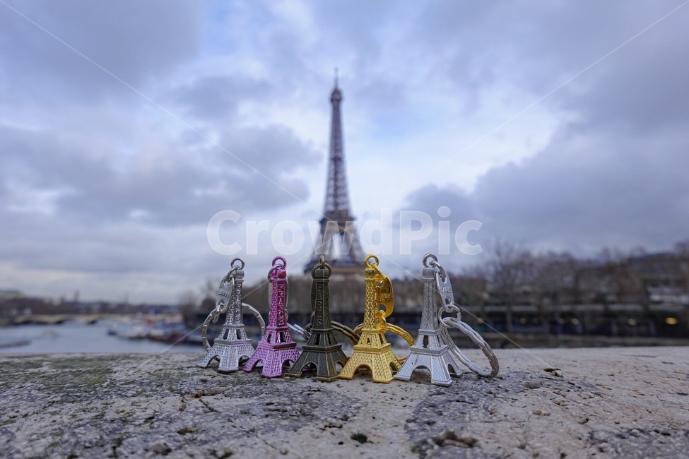 파리,에펠탑,열쇠고리,비르하켐다리,paris,eiffeltower,birhakeim,센강,seineriver,architecture,tower,사물,물건,오브젝트,thing,object,matter