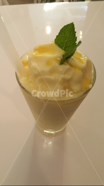 망고,스무디,민트,디저트,음료,cafe,drink