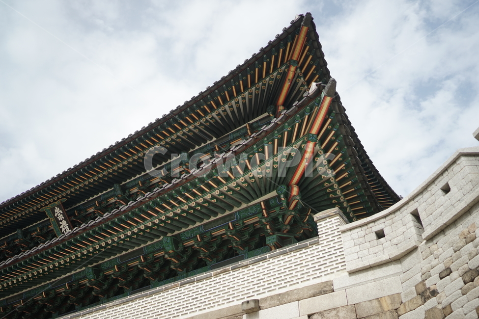 숭례문,남대문,서울,문화재,기와,한국,대한민국,한국전통,한국문화,korean traditional,korean culture,랜드마크,landmark,tourist attraction,한국랜드마크,한국관광지,한국명소,korea landmark,korea tourist attraction,건축물,건물외관,exterior,building,structure,architecture,construction