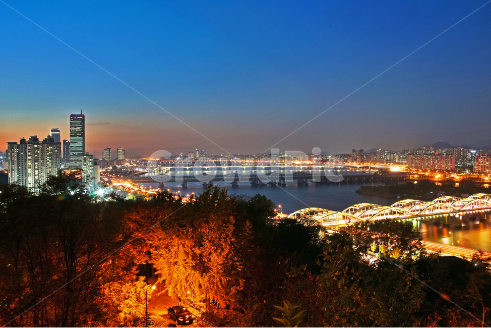 한강,야경,한강대교,한강다리,조명,반영,야경,밤,풍경,nightscape,night,landscape,도시,city,한국도시풍경,한국도시경관,korea cityscape