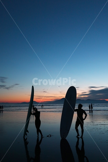 다대포해수욕장,바다,일몰,실루엣,배경,풍경,자연,nature,인간,human,person,사람,sea,석양,구름,하늘,붉은하늘,레저활동,서퍼,남자,남자서퍼,커플서퍼,여자,여자서퍼,자연,풍경,nature,landscape,실루엣,그림자,silhouette,shadow,인물실루엣,사람실루엣,character silhouette,human silhouette