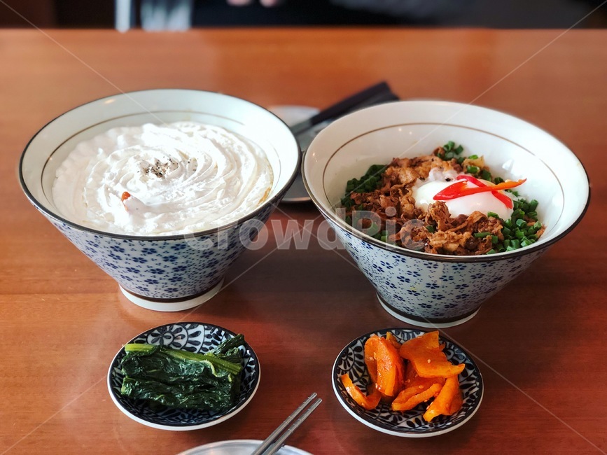 우동,덮밥,카레,삼겹살,음식,크림카레우동,삼겹덮밥,단무지,일식,퓨전,식사,점심,음식,식재료,요리,food,cook,meal,dishes,food reserves,일식,일본음식,일본요리,Japanese food,Japanese dishes,Japanese meal,Japanese cook